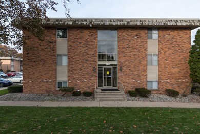 742 W Kilgore-01