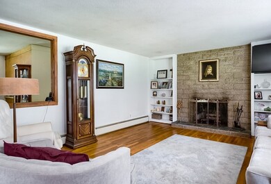 36 Cranbrook Dr, Holden, MA 01520 - photo 5