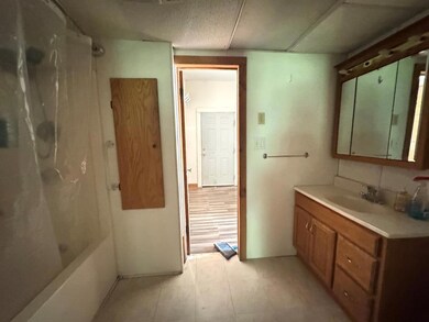 120 Lichen Ln, Princeton, WV 24740 - photo 7