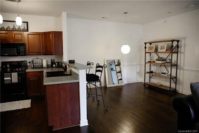 lovely sized breakfast/dining space!