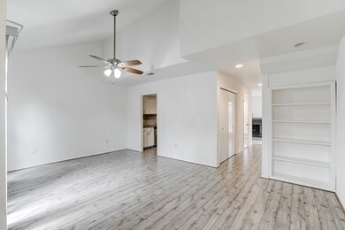 1085 Country Place Dr unit 27, Houston, TX 77079 - photo 6