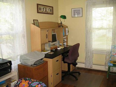 102 Bay View Ave, Bristol, RI 02809 - photo 4