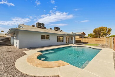 1718 E Pebble Beach Dr-0942