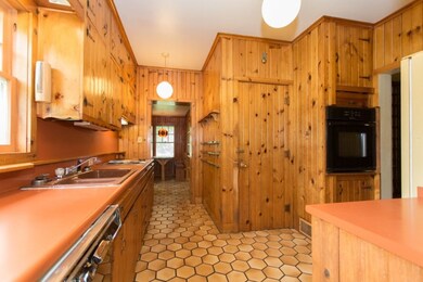 2122 California St, Cedar Falls, IA 50613 - photo 7