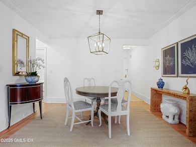 3-web-or-mls-25-w-elm-st-unit-32