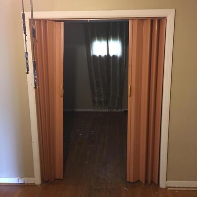 2208 Ferris Rd, Columbus, OH 43224 - photo 4