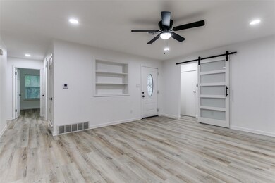 740 Ruth Ln, Hurst, TX 76053 - photo 3