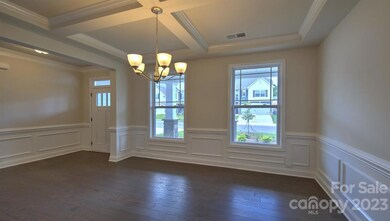 687 Fox Cove Rd, Hendersonville, NC 28792 - photo 7