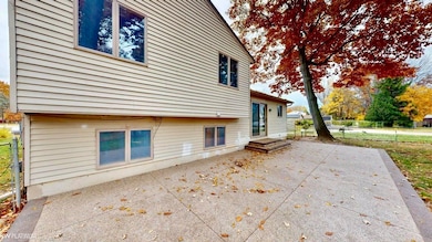 51901 D W Seaton Dr, Chesterfield, MI 48047 - photo 4