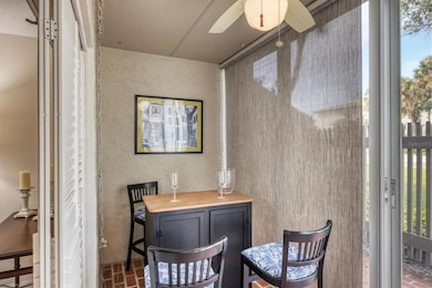 845 Benjamin Franklin Dr unit 104, Sarasota, FL 34236 - photo 4