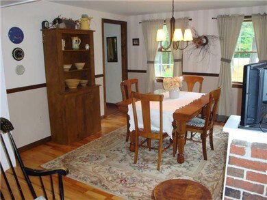 Dining Room. off the kitchen, nice...
