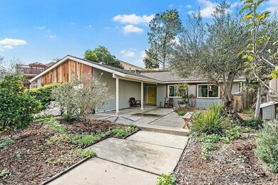 1570 Avenida de Los Lirios, Encinitas, CA 92024 - photo 3
