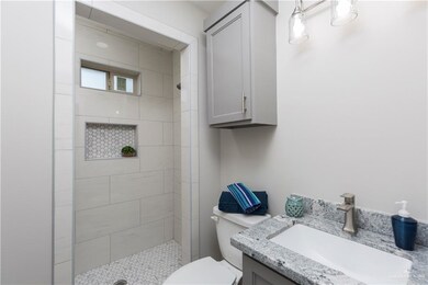 701 Ebony St, San Juan, TX 78589 - photo 7