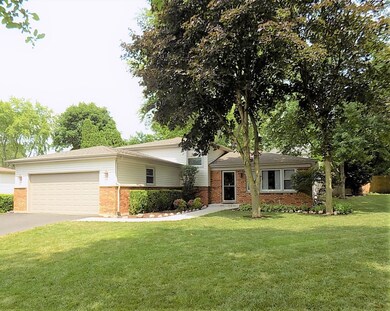 812 Spruce St, Batavia, IL 60510 - photo 2