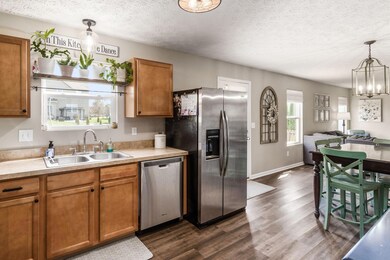 012_S - 824 Brevard Cir - 020