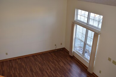 5999 Epernay Way 005