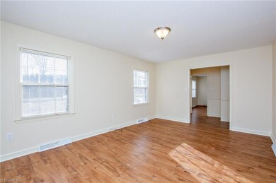 222 Westbury Dr, Asheboro, NC 27205 - photo 6