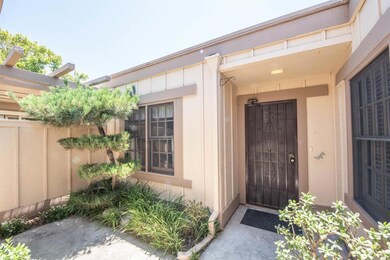 8563 Circle r Course Ln, Escondido, CA 92026 - photo 2