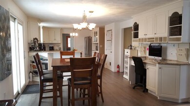 20 Cathedral Cir, Nashua, NH 03063 - photo 2