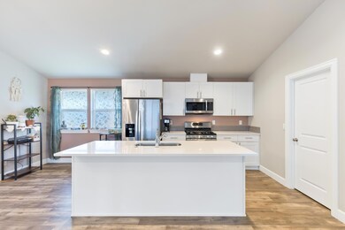 Breakfast Bar Island