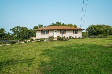 22400 W 73rd Terrace, Shawnee, KS 66227 - photo 4