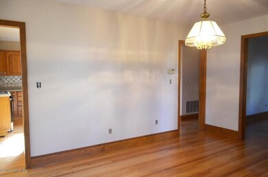 49 N Sound Beach Ave, Riverside, CT 06878 - photo 7