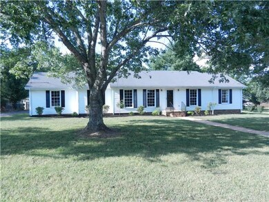 102 Hilltop Dr, Shelbyville, TN 37160 - photo 6