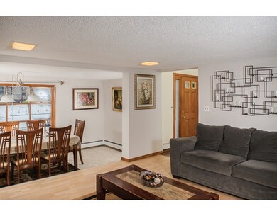 73 Brickett St, Springfield, MA 01119 - photo 5