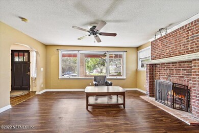 05-Living Room