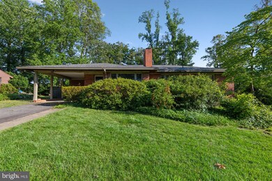 3541 Devon Dr, Falls Church, VA 22042 - photo 2