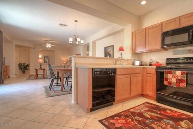 013 Kitchen 2