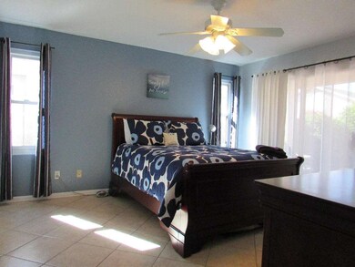 Master Bedroom -Downstairs