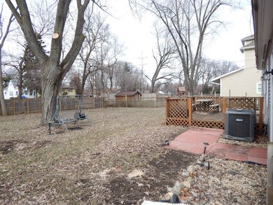 1217 Suffolk St, Naperville, IL 60563 - photo 6