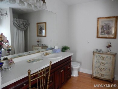 Lager Master Bath