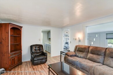 08-Living Room