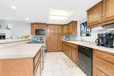 17117 Gravenstein Rd, Bothell, WA 98012 - photo 6