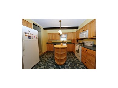 Large Kitchen has Great Storage!