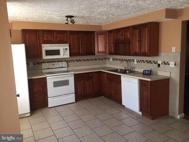 19 Pima Ct, Randallstown, MD 21133 - photo 2