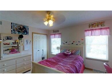 2160 Kimberly Ct, Wickliffe, OH 44092 - photo 5