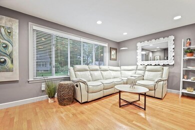 2 Elmwood Ave, Saugus, MA 01906 - photo 4