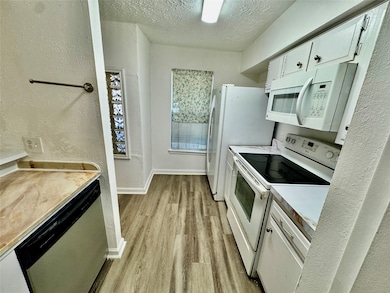 10555 Turtlewood Ct unit 102, Houston, TX 77072 - photo 7