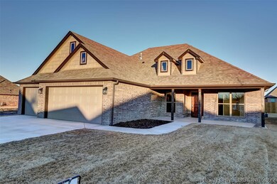 8112 N 76th Ave E, Owasso, OK 74055 - photo 2