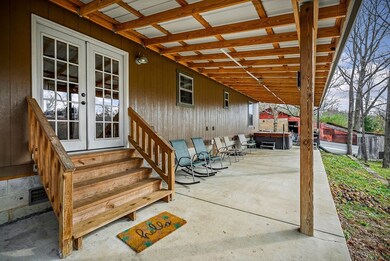 301 W Everett St, Sparta, TN 38583 - photo 3