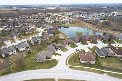 614 N Montclair Way, Nixa, MO 65714 - photo 3