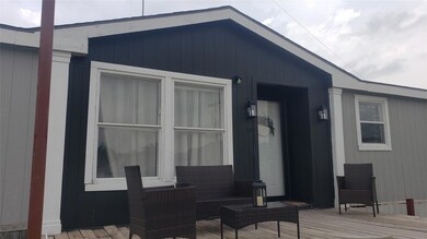 118 Valley Lake Ln, Springtown, TX 76082 - photo 2