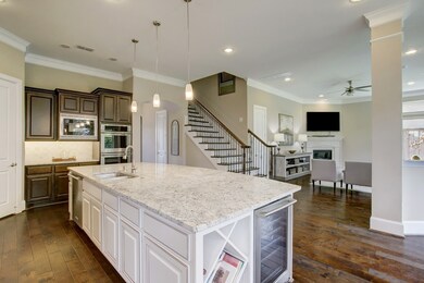 1611 Pinot Cir, Houston, TX 77055 - photo 4