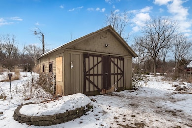Beadle_Lake_Rd_13853_BattleCreek_49014-2