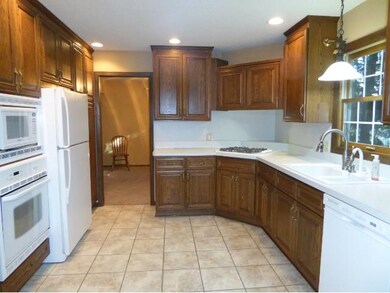A PERFECT BALANCE Plenty of cupboards & countertop