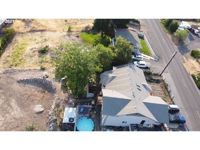 2617 E 10th St, the Dalles, OR 97058 - photo 3