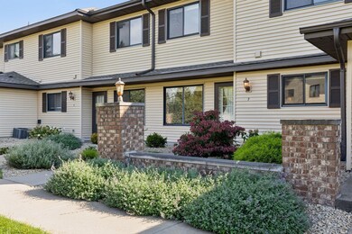 9900 54th Place N unit 7, Plymouth, MN 55442 - photo 3